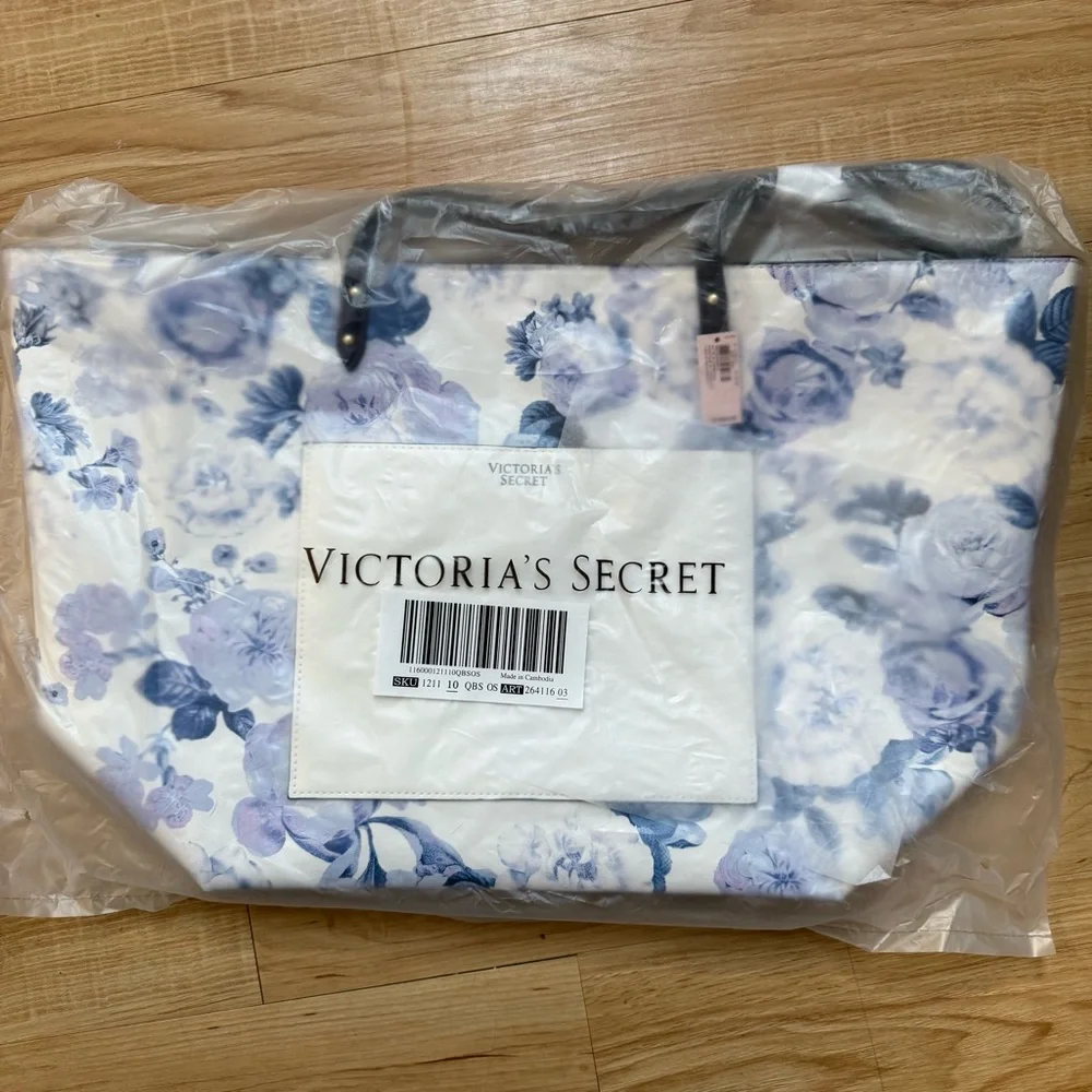 🌸 Victoria's Secret Floral Tote Bag NWT - Picture 1 of 3